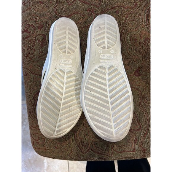 Rare WHITE Crocs Sanrah Beveled Silver/Gold Circle Slide Sandal - SZ 9 - Picture 4 of 5